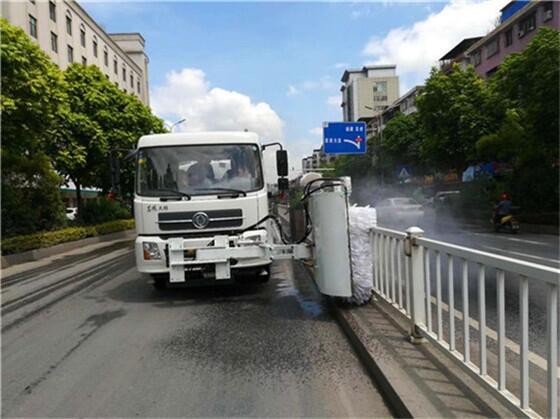 白沙黎族自治县5吨护栏清洗车促销 高效清洁，助力美丽乡村建设